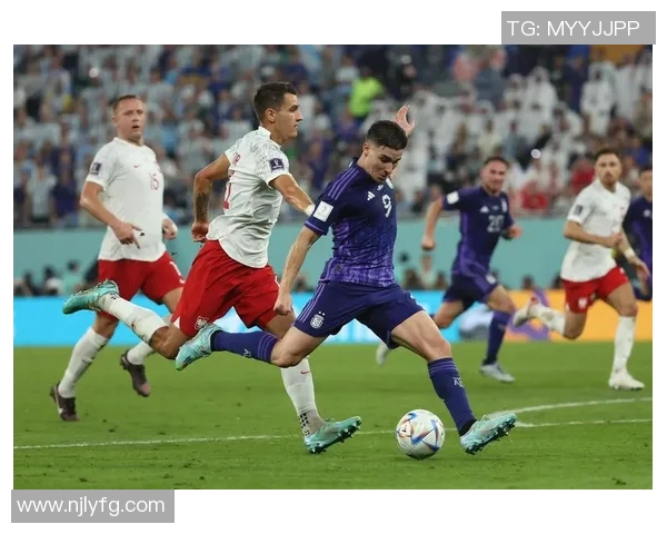 因戈尔斯塔特与基尔高士丁的激烈对决展现足球魅力与战术智慧 因戈尔斯塔特与基尔高士丁的激烈对决展现足球魅力与战术智慧