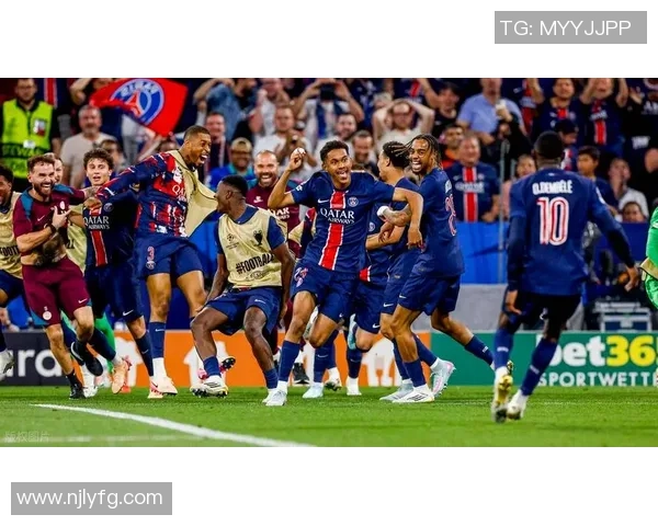 巴黎与伊斯坦堡普野社希尔的精彩对决引发球迷热议与期待